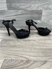 GUCCI SUEDE KNOT BLACK/GOLD SIZE 11